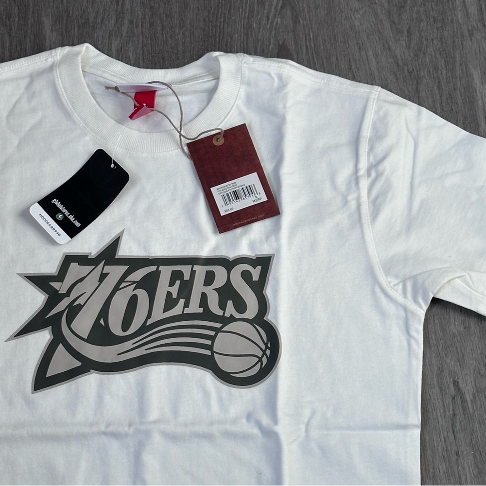 Mitchell & Ness | Philadelphia 76ers Hardwood Classics T-Shirt | Size S - NWT!